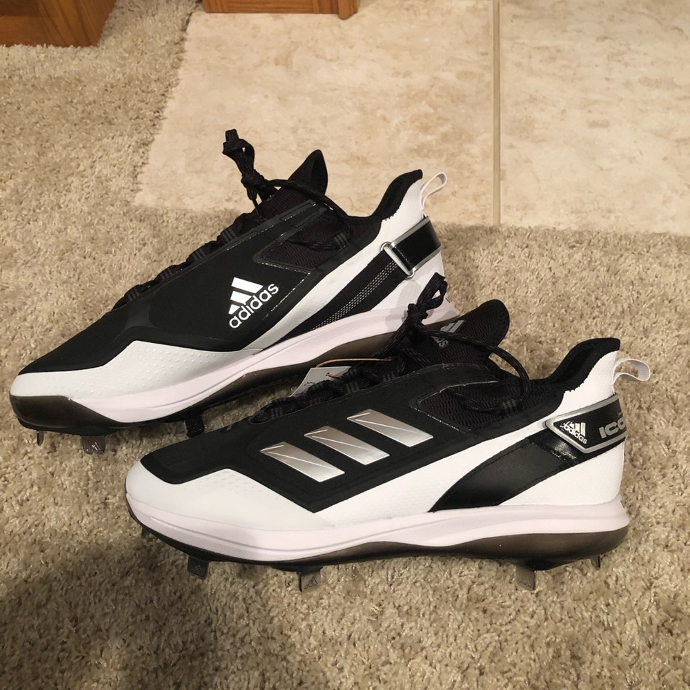 Adidas icon 7 boosts,these are brand new. Size 12 in men. Colors are black/white